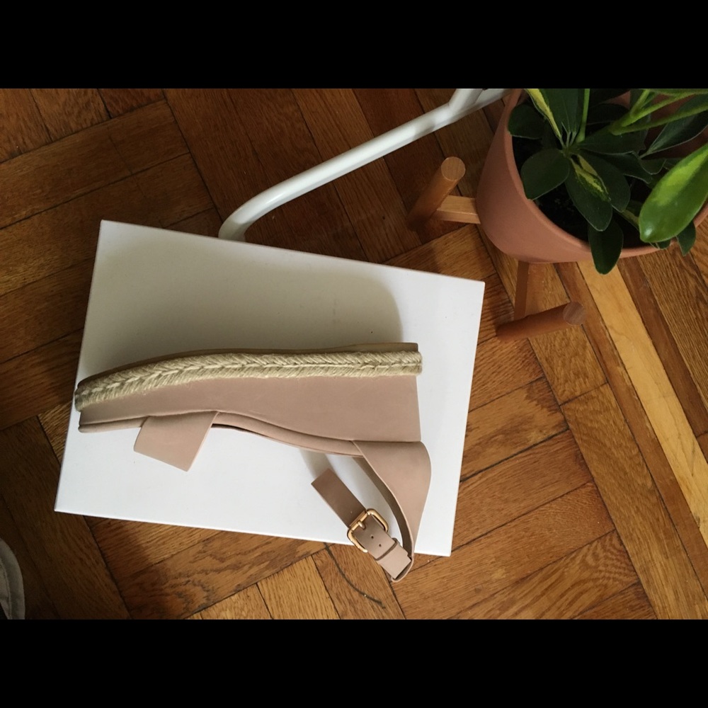 BCBG Espadrille